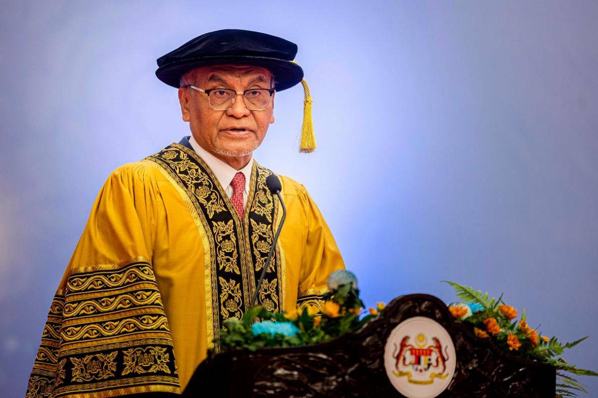 Pengecualian kontrak interim jururawat bantu isi 14,000 kekosongan jawatan - Dzulkefly