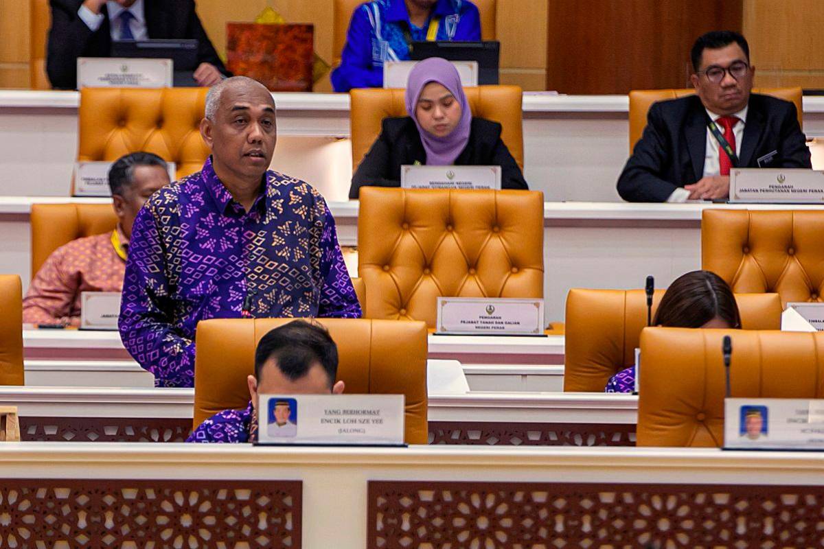 Perak strengthens school hostel warden roles to combat bullying cases Perak strengthens school hostel warden roles to combat bullying cases