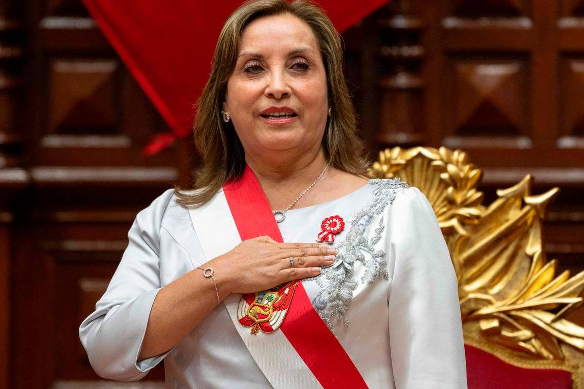 Peru lawmakers oust president slammed for crime crisis Peru lawmakers oust president slammed for crime crisis