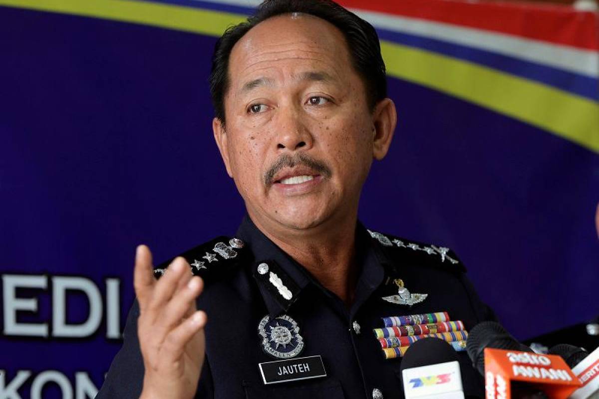 Police arrest man for alleged threats against pathologist in Zara Qairina inquest Police arrest man for alleged threats against pathologist in Zara Qairina inquest