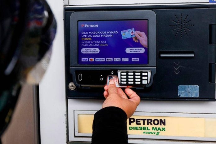 Public urged to check MyKad and driving licence details for BUDI95