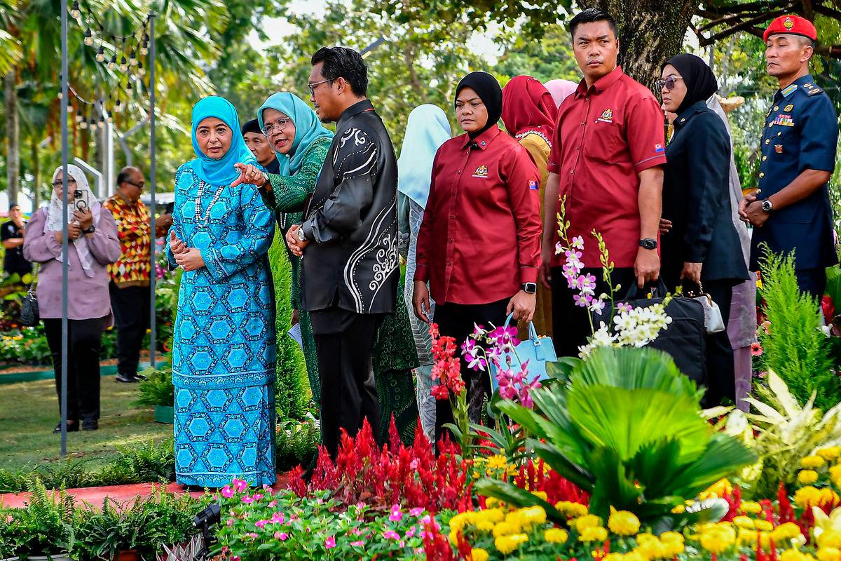 Queen opens KL Park Festival 2025