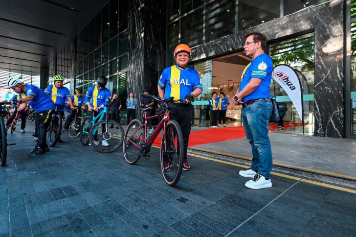 Raja Muda Perlis joins ‘Kayuhan Smart Mal’ ride promoting healthy, active living