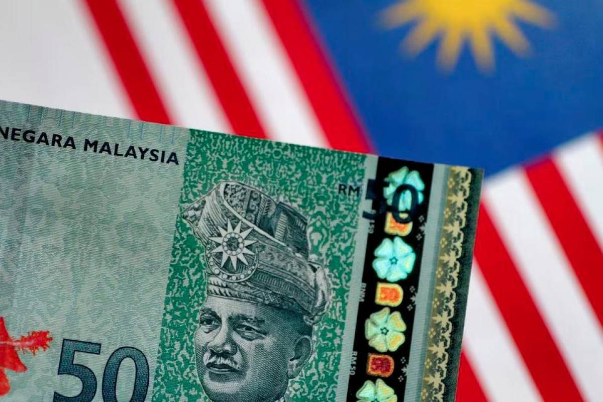 Ringgit dibuka tinggi berbanding dolar AS berikutan kebimbangan penutupan kerajaan Ringgit dibuka tinggi berbanding dolar AS berikutan kebimbangan penutupan kerajaan