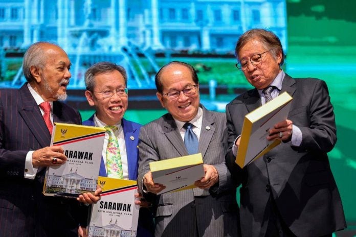 Sarawak bentang dasar pemilikan negeri bulan depan - Abang Johari