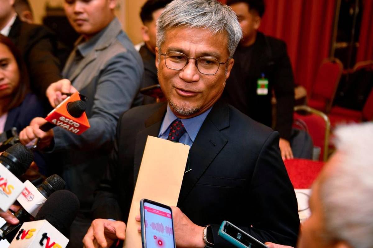 Sarawak holds dual language tests amid school flu outbreak Sarawak holds dual language tests amid school flu outbreak