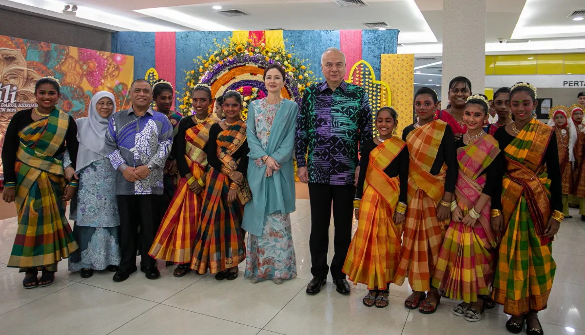 Sultan Nazrin berangkat majlis Deepavali peringkat negeri Perak