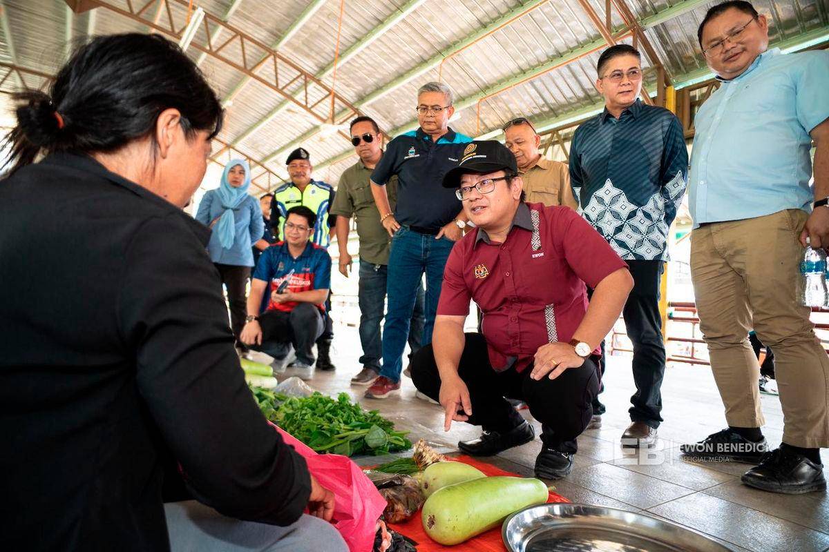 Tamu Desa programme benefits nearly 4,000 traders in Sabah and Sarawak Tamu Desa programme benefits nearly 4,000 traders in Sabah and Sarawak