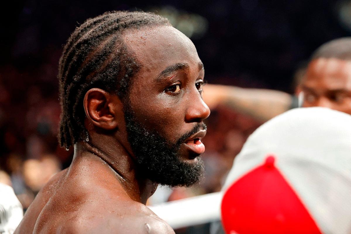 Terence Crawford beats Canelo Alvarez for historic undisputed title win Terence Crawford beats Canelo Alvarez for historic undisputed title win