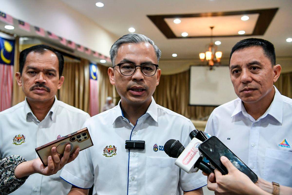 Tiada laporan penyalahgunaan MyKad untuk bantuan kewangan kerajaan - Fahmi Tiada laporan penyalahgunaan MyKad untuk bantuan kewangan kerajaan - Fahmi