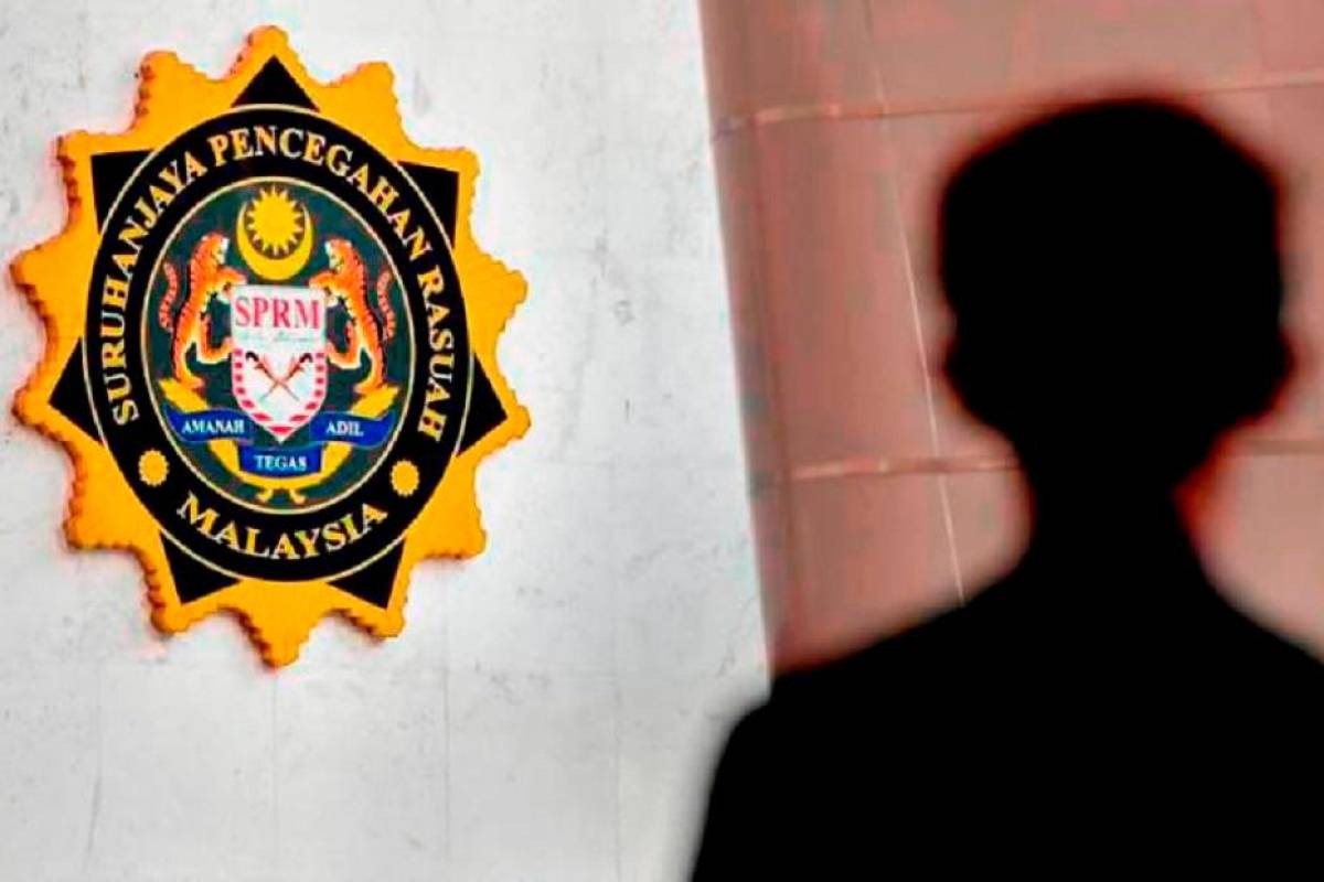 Tiga penjawat awam antara lima direman kes tuntutan palsu bekalan lembu Tiga penjawat awam antara lima direman kes tuntutan palsu bekalan lembu