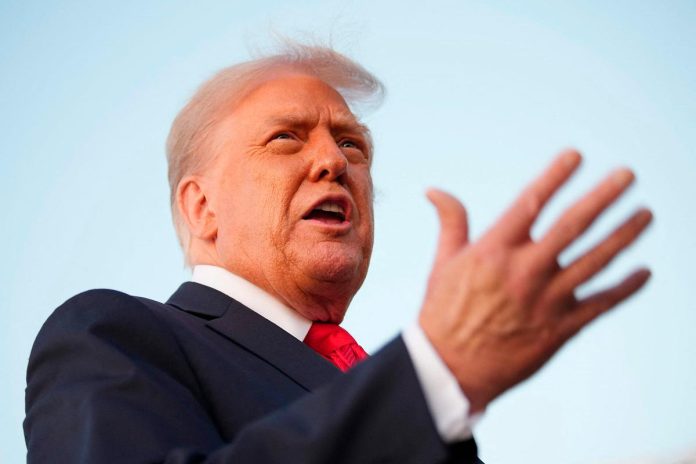 Trump warns foreign firms after South Korean workers detained in US