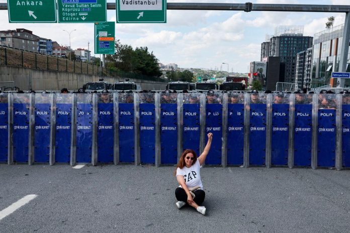 Turkish police fire pepper spray in standoff at opposition HQ