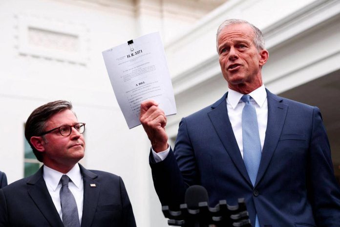 US Senate to vote Tuesday on bill to avert government shutdown