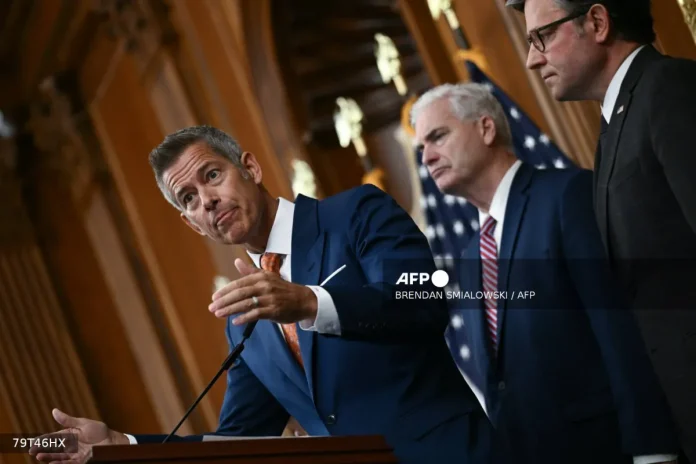 US airport chaos warning as government shutdown hits holiday travel