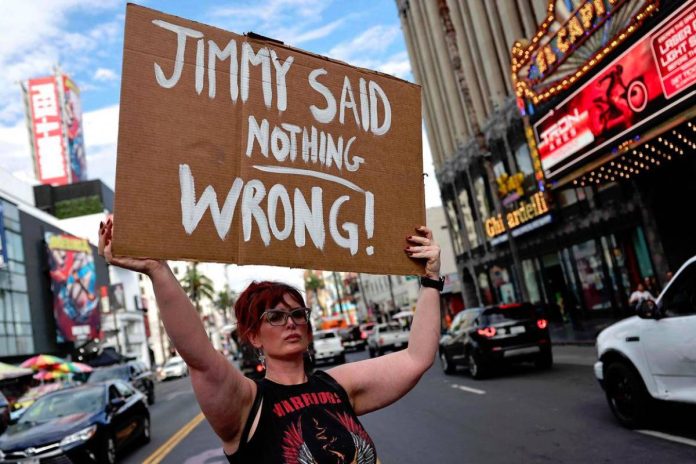 US comics condemn censorship after Jimmy Kimmel show pulled US comics condemn censorship after Jimmy Kimmel show pulled
