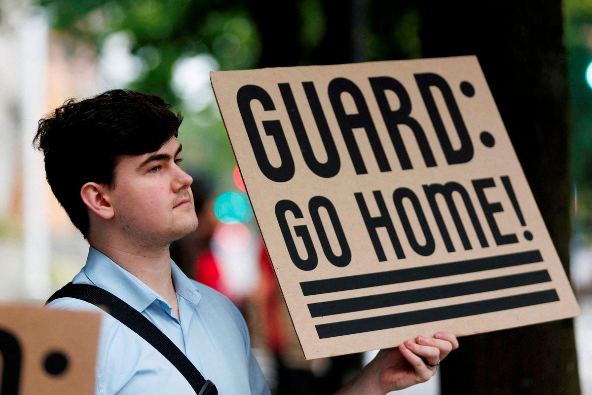 US judge extends block on Trump deploying National Guard in Portland