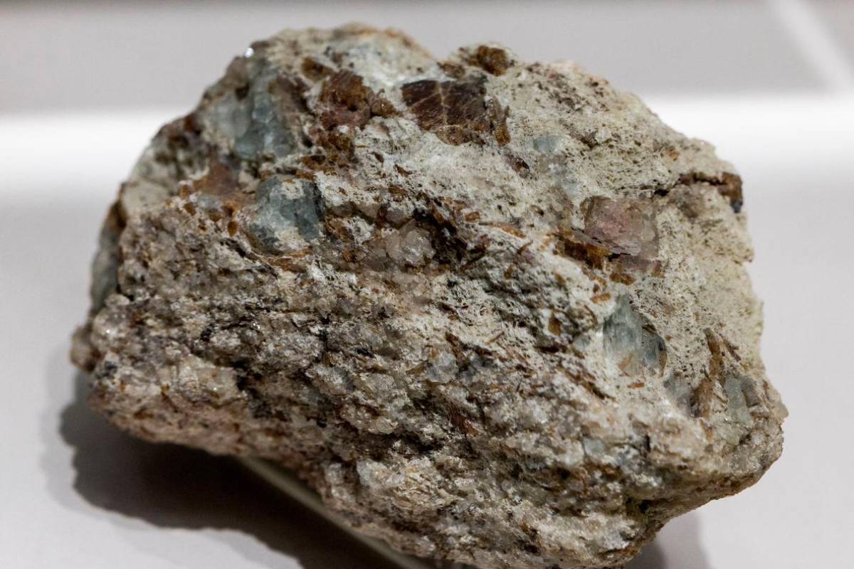 US officials blast China rare earth curbs, urge Beijing to reverse course US officials blast China rare earth curbs, urge Beijing to reverse course