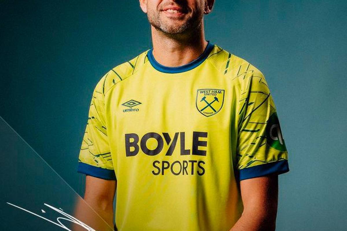 West Ham re-signs Fabianski on one-year deal after goalkeeper release