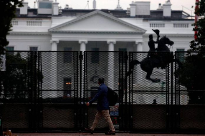 White House to tell agencies to prepare mass firing plans for possible shutdown, Politico reports White House to tell agencies to prepare mass firing plans for possible shutdown, Politico reports