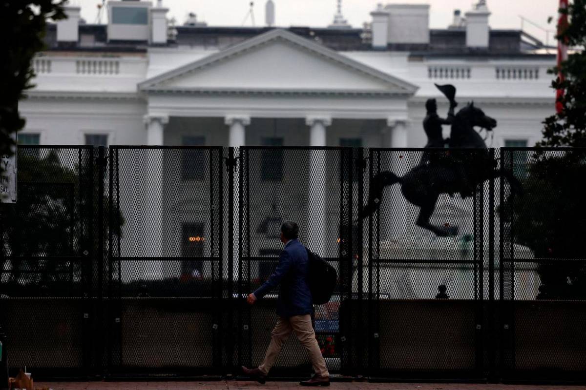 White House to tell agencies to prepare mass firing plans for possible shutdown, Politico reports