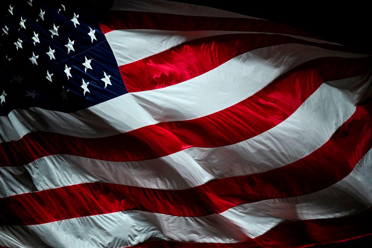 White House welcomes Russian offer to extend nuclear treaty White House welcomes Russian offer to extend nuclear treaty