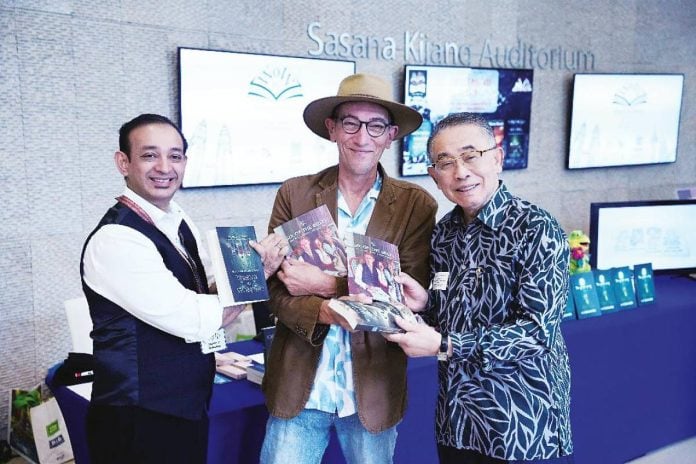 WoW – making reading cool again WoW – making reading cool again