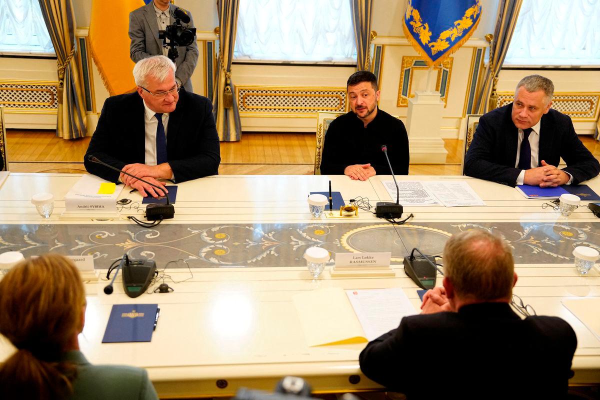 Zelenskiy urges allies not to 'look for excuses' to avoid sanctions on Russia Zelenskiy urges allies not to 'look for excuses' to avoid sanctions on Russia