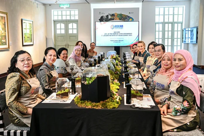 ASEAN leaders' spouses foster regional friendship through cultural diplomacy