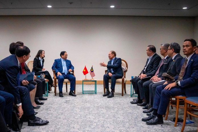 Anwar meets Vietnamese PM Chinh at BRICS summit in Rio