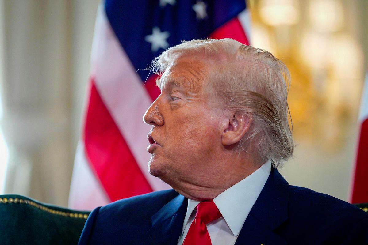 Trump seeks fast Murdoch deposition in $10B defamation case