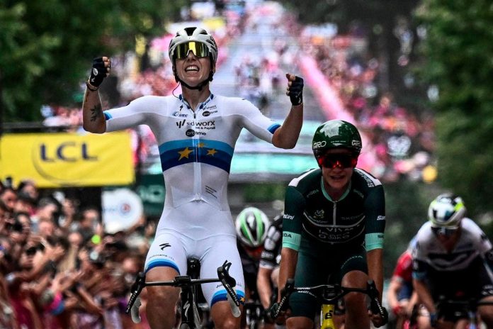 Wiebes wins Tour de France stage as Vos retains yellow jersey