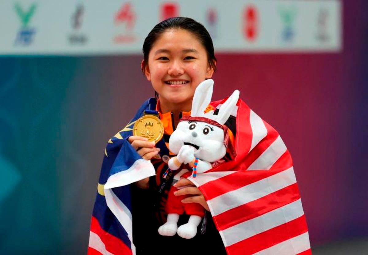 From idolising to synchronising, Yiat Qing’s big stage begins
