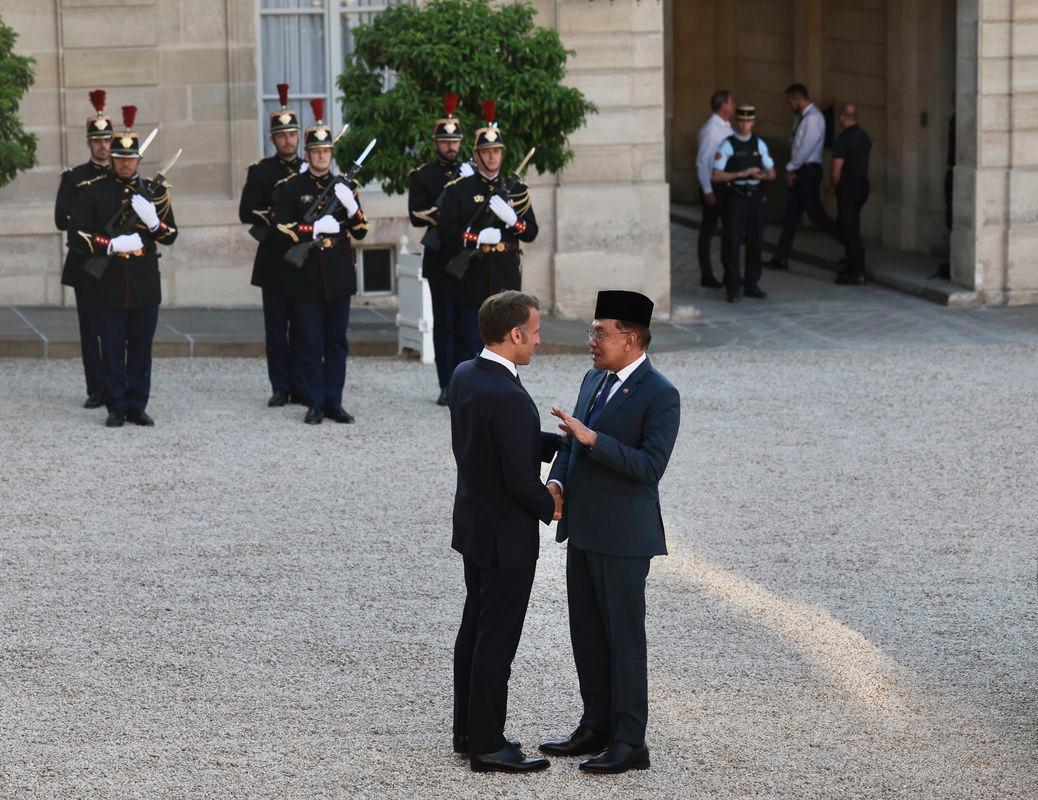 PM Anwar’s France visit strengthens Malaysia-EU ties, new deals signed