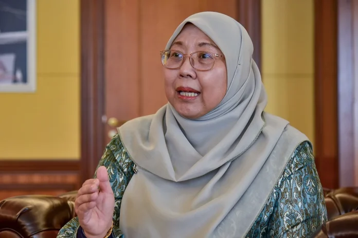 20 PLUS highway rest areas designated as Patuh rest stop zones