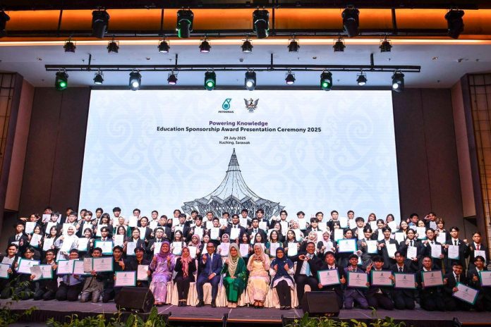 110 Sarawak students receive RM28m Petronas education sponsorships