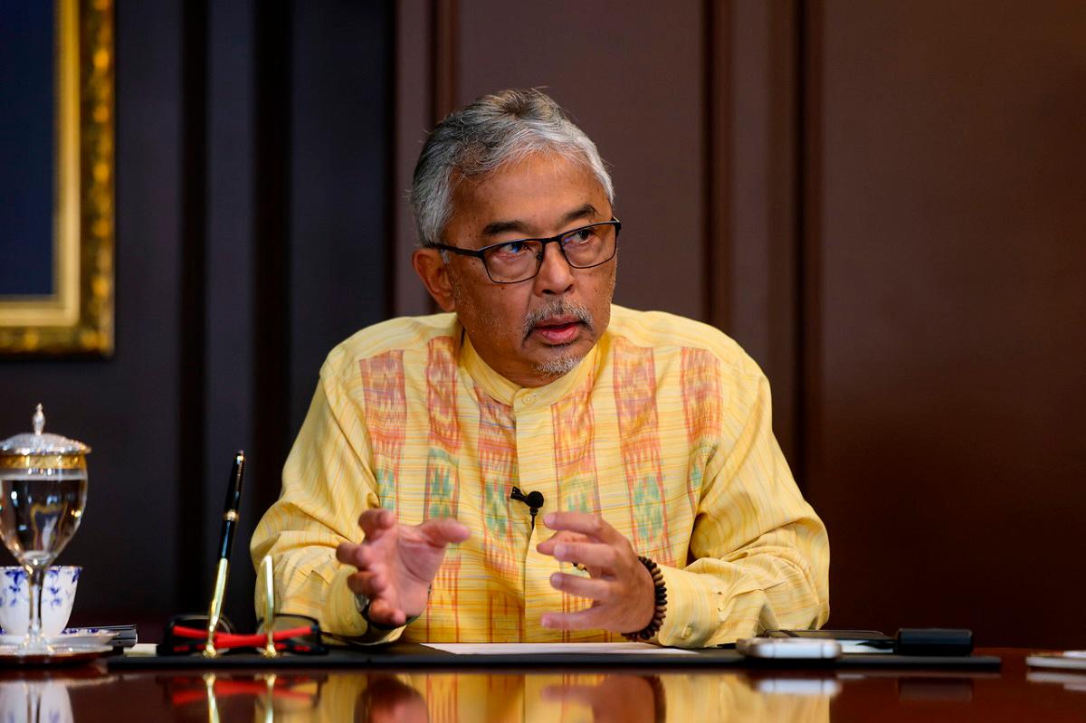 Utamakan kesejahteraan rakyat, usah politik sepanjang masa - Sultan Pahang Utamakan kesejahteraan rakyat, usah politik sepanjang masa - Sultan Pahang
