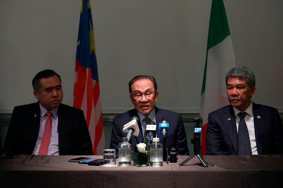 Malaysia succeeds in attracting RM8.13b potential investments from Italy - PM Anwar Malaysia succeeds in attracting RM8.13b potential investments from Italy - PM Anwar