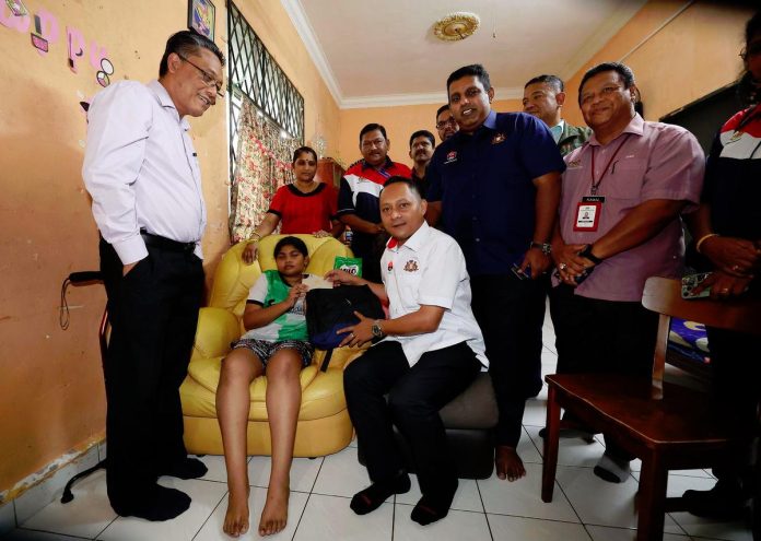 Child traumatised after school van crash in Johor Bahru Child traumatised after school van crash in Johor Bahru