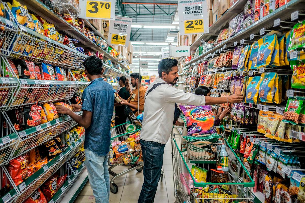 RM100 SARA aid provides relief for families facing rising living costs RM100 SARA aid provides relief for families facing rising living costs