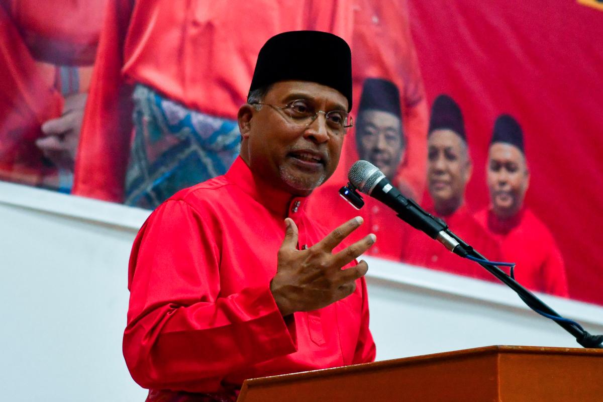PM Anwar meets BN MPs to discuss policies and current issues PM Anwar meets BN MPs to discuss policies and current issues