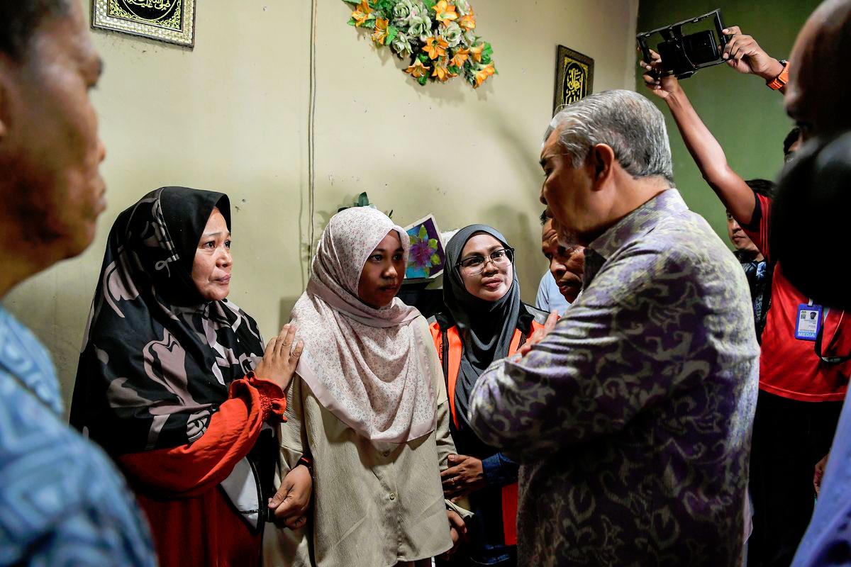 Putri Qisya vows strength after Sungai Korok tragedy Putri Qisya vows strength after Sungai Korok tragedy