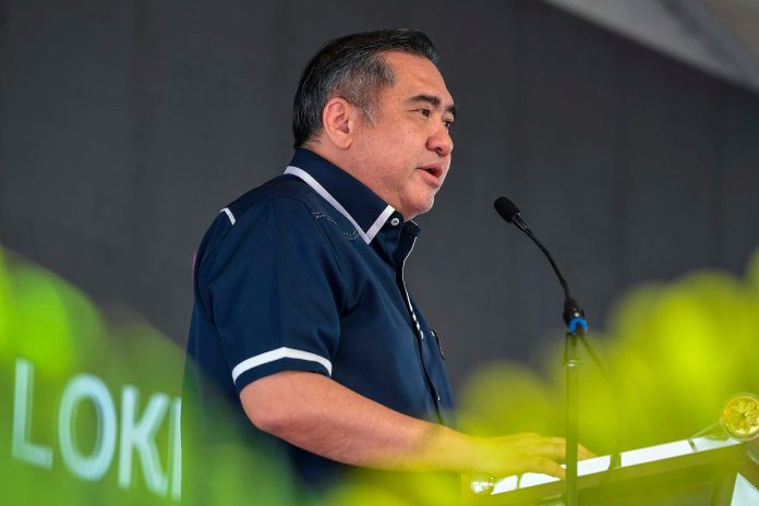 Maxim and InDrive warned over EVP compliance by transport ministry