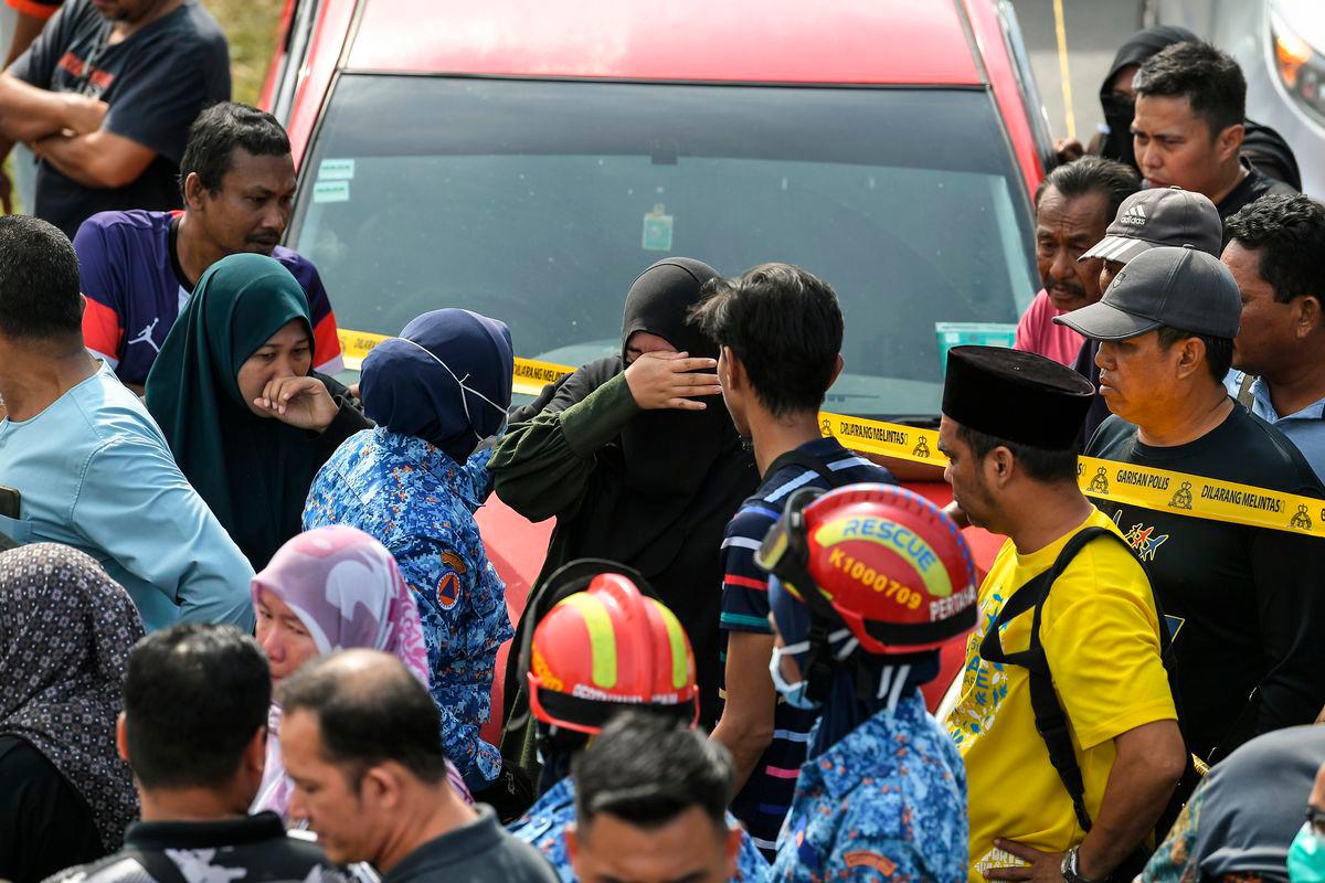 Brother recalls emotional search for drowned Alor Setar family Brother recalls emotional search for drowned Alor Setar family
