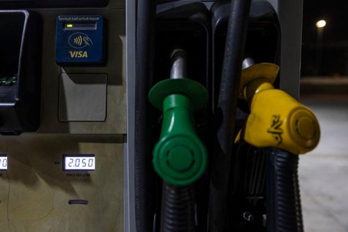 Harga RON95 kekal, RON97 dan diesel naik tiga sen seliter