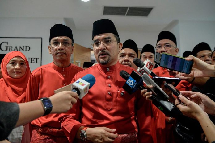 Umno to sue over defamation of leaders in social media attacks