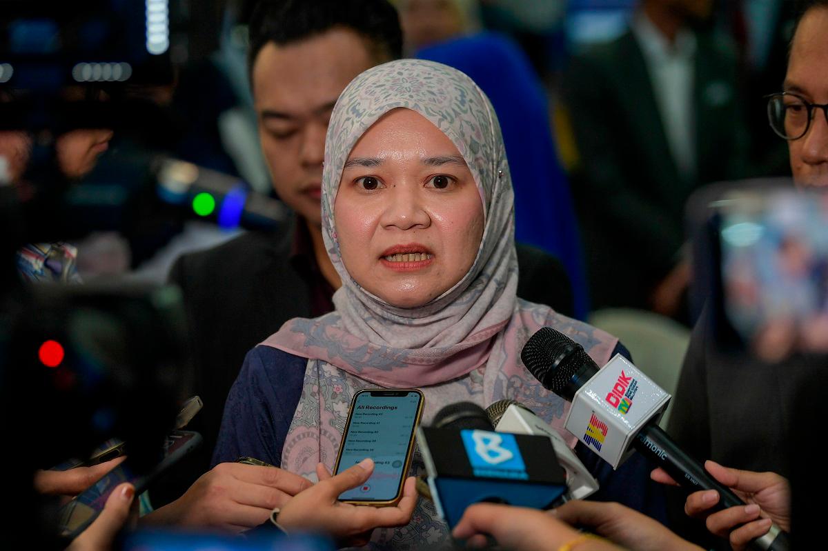 JKR, Bomba diminta jalankan siasatan terperinci kebakaran pejabat SMAP Kajang - Fadhlina