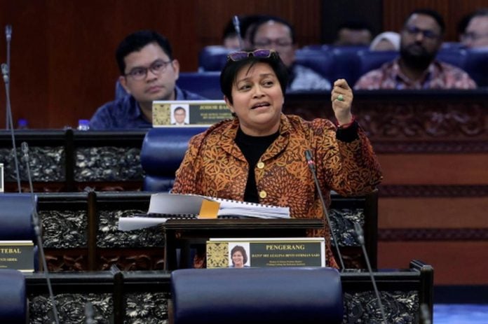 Umno perlu perkukuh keupayaan digital hadapi PRU - Azalina