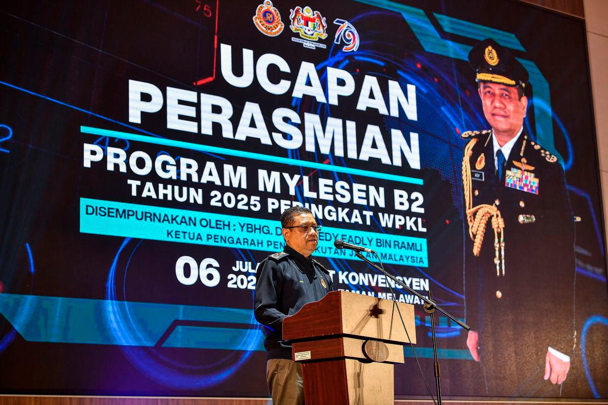 JPJ gantung lesen pemandu kenderaan perdagangan jika terlibat kemalangan