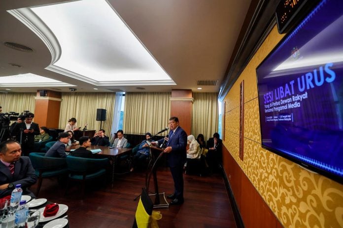 Sekolah Parlimen programme begins with 60 Perlis student leaders